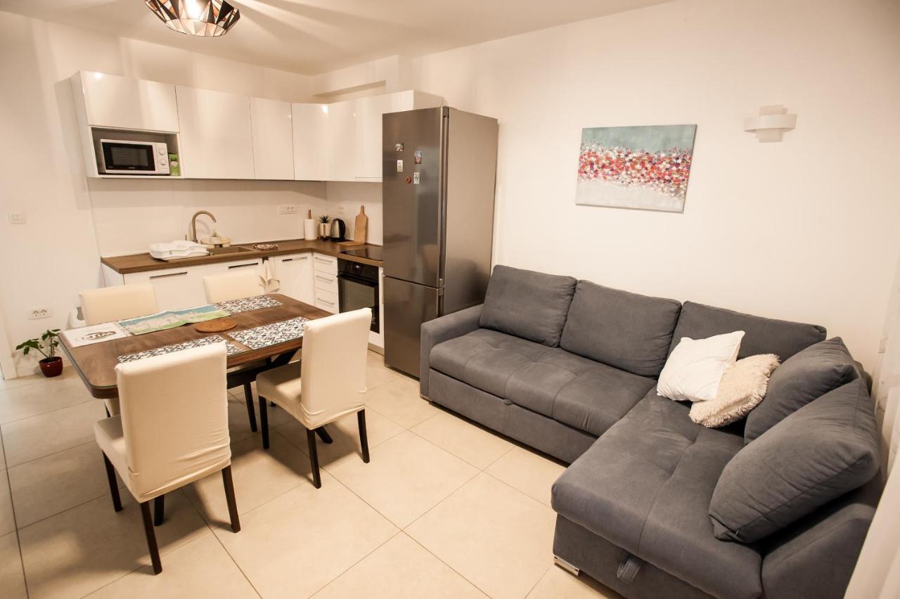 Apartment Little Violet - Balcony & Free Parking Ζαντάρ Εξωτερικό φωτογραφία