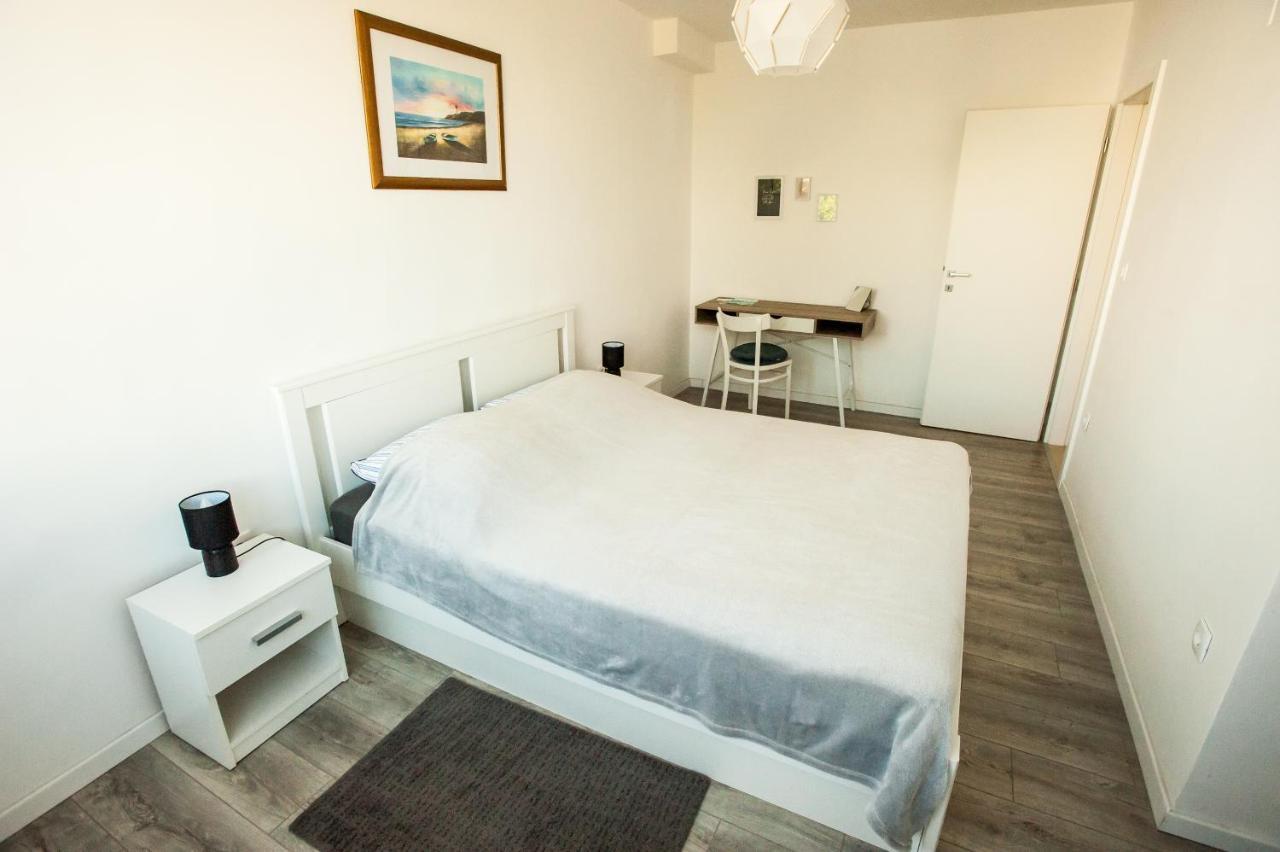 Apartment Little Violet - Balcony & Free Parking Ζαντάρ Εξωτερικό φωτογραφία