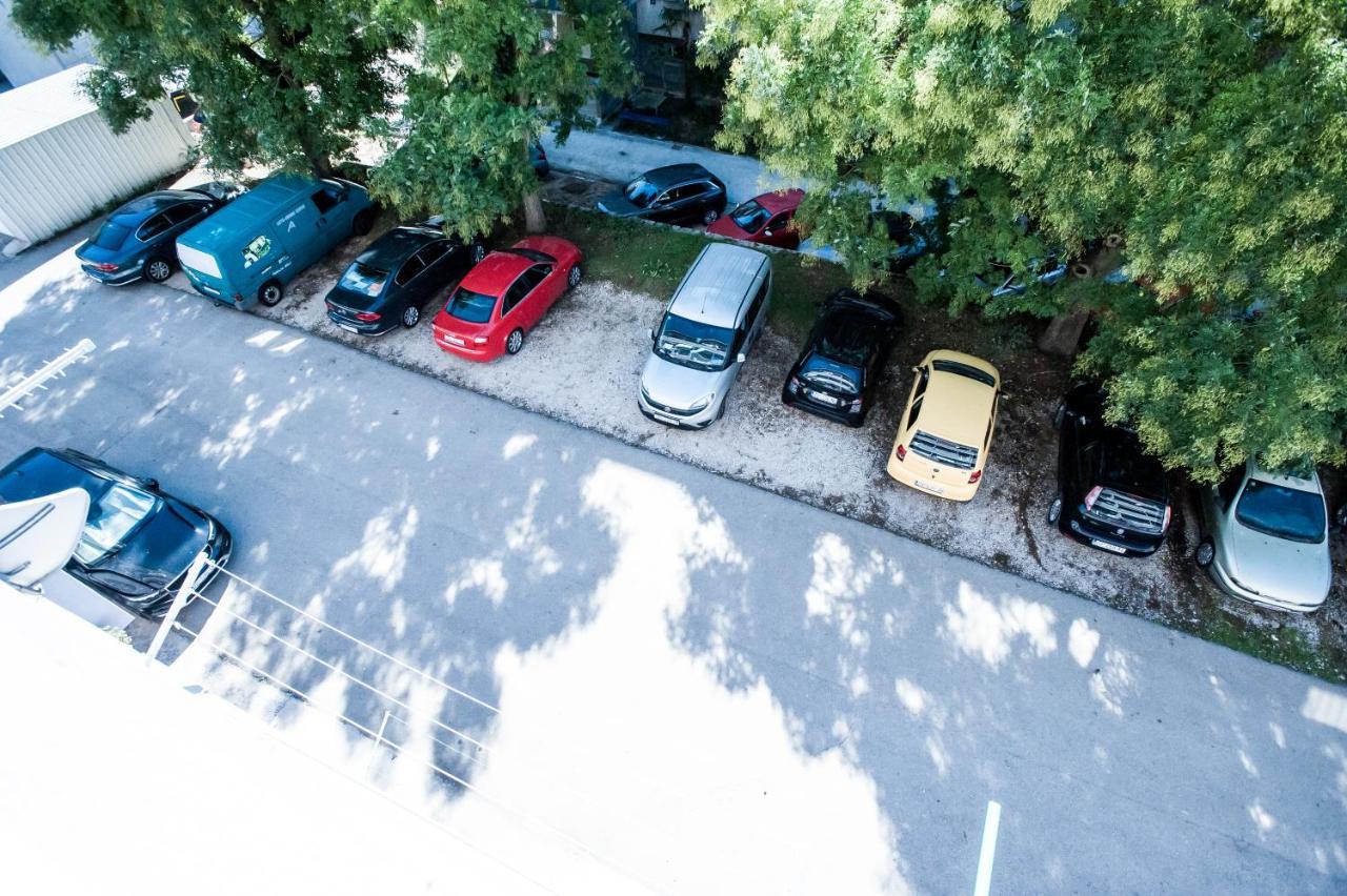 Apartment Little Violet - Balcony & Free Parking Ζαντάρ Εξωτερικό φωτογραφία
