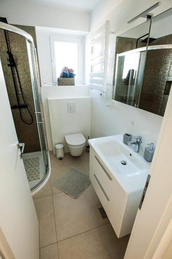 Apartment Little Violet - Balcony & Free Parking Ζαντάρ Εξωτερικό φωτογραφία